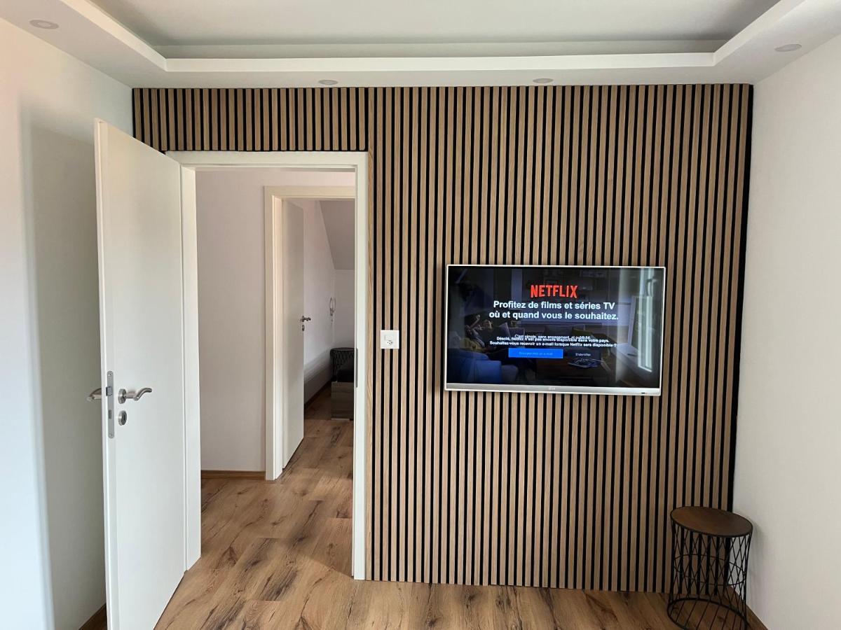Studio Cosy Au Centre De Couvet 외부 사진